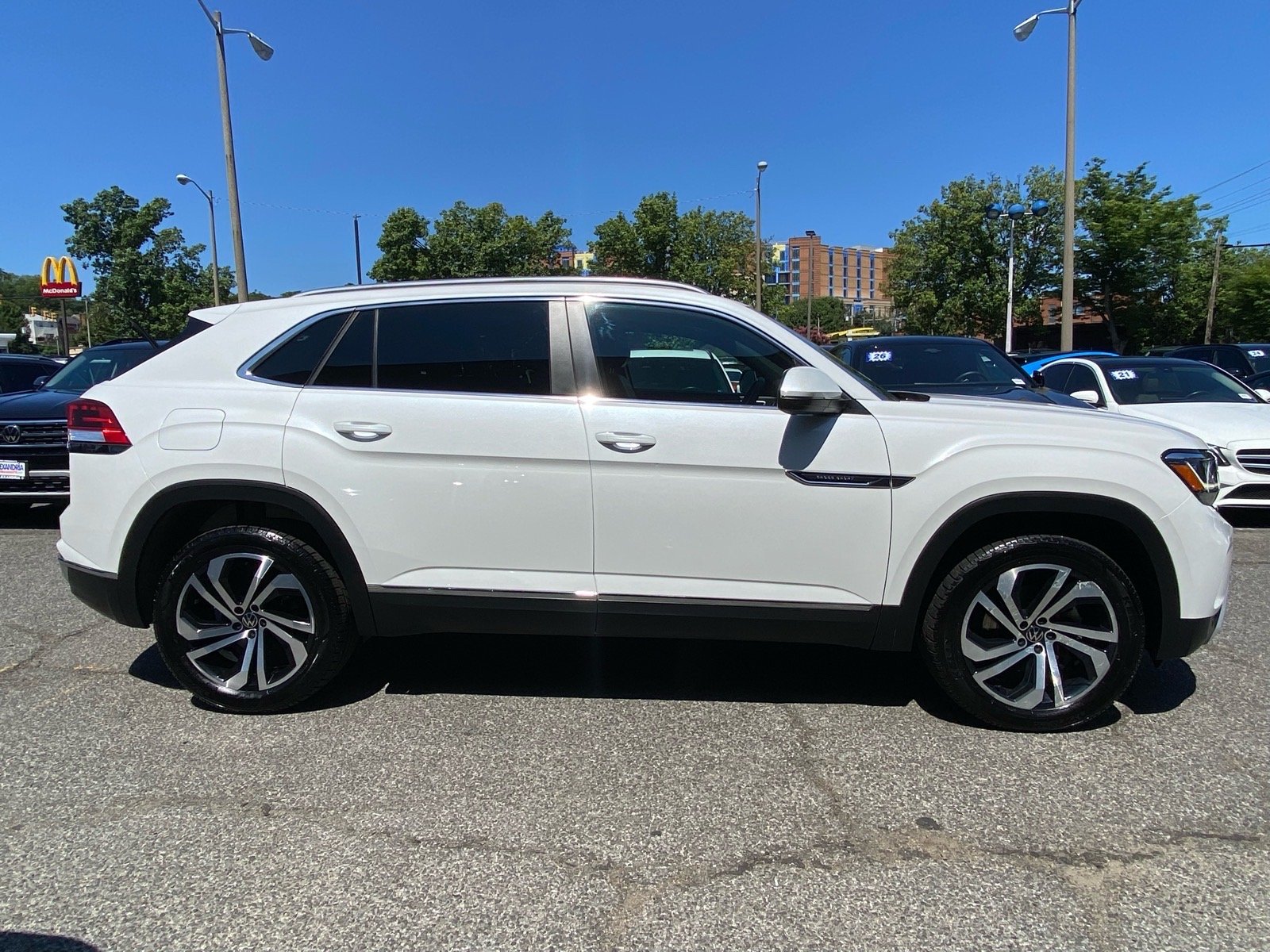 volkswagen atlas cross sport 2023 1V2BE2CA0PC211491 image volkswagen atlas cross sport 2023 1V2BE2CA0PC211491 image